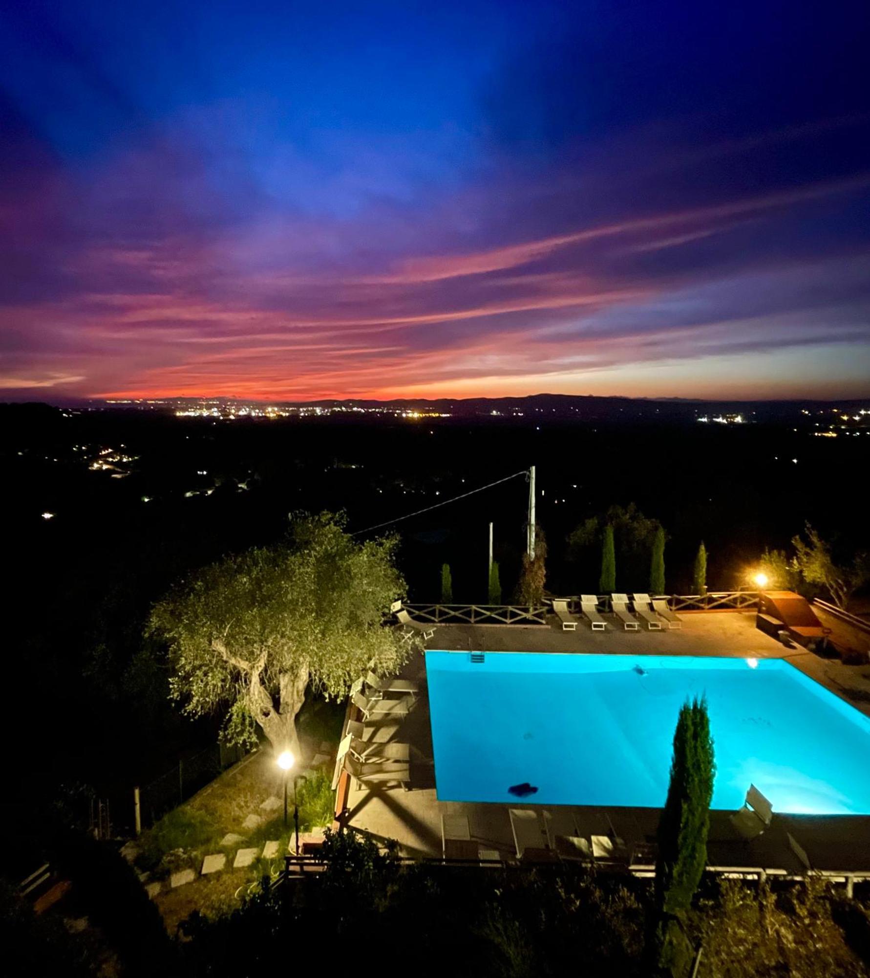 Madonna Del Poggio Cav Aparthotel Scarlino Kültér fotó
