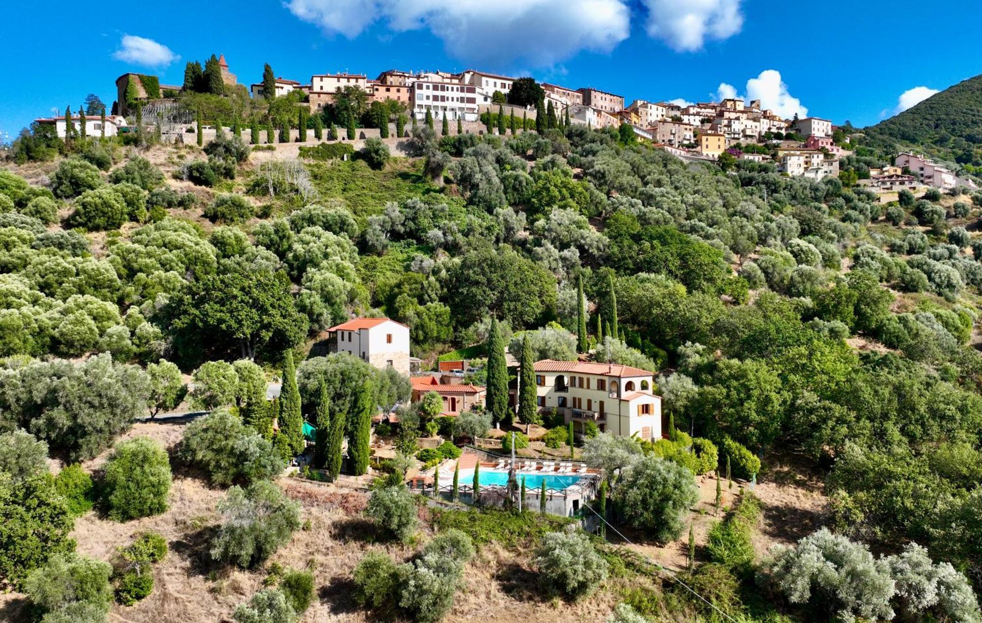 Madonna Del Poggio Cav Aparthotel Scarlino Kültér fotó