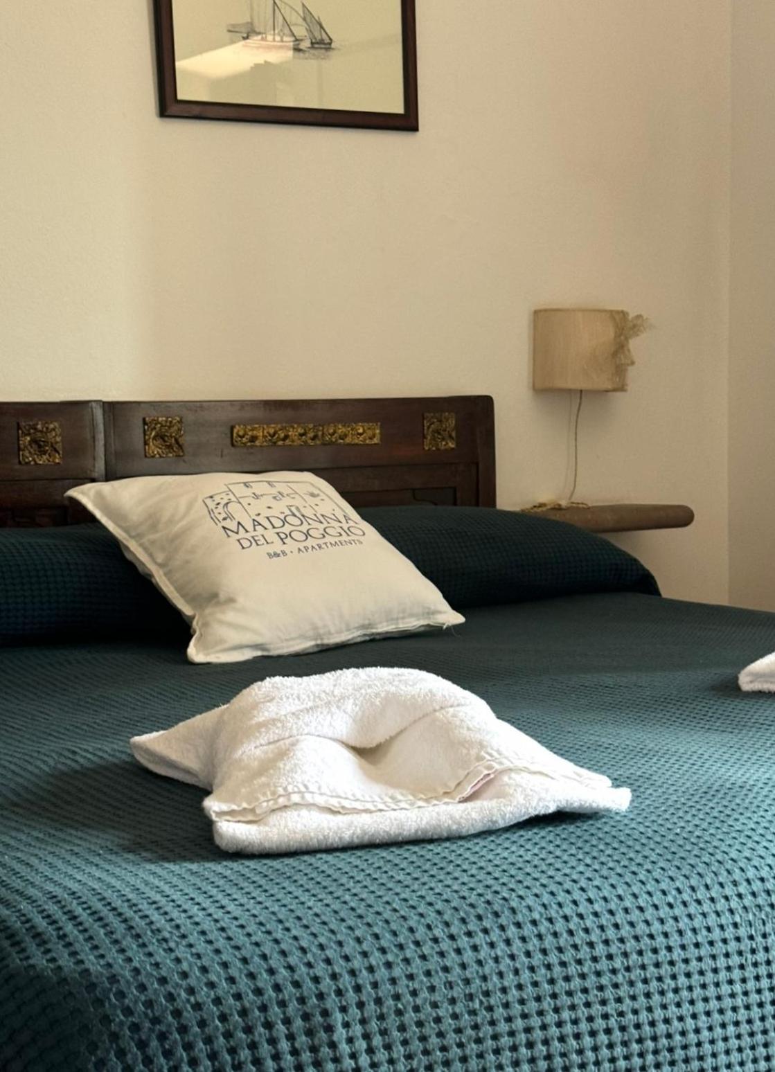 Madonna Del Poggio Cav Aparthotel Scarlino Kültér fotó