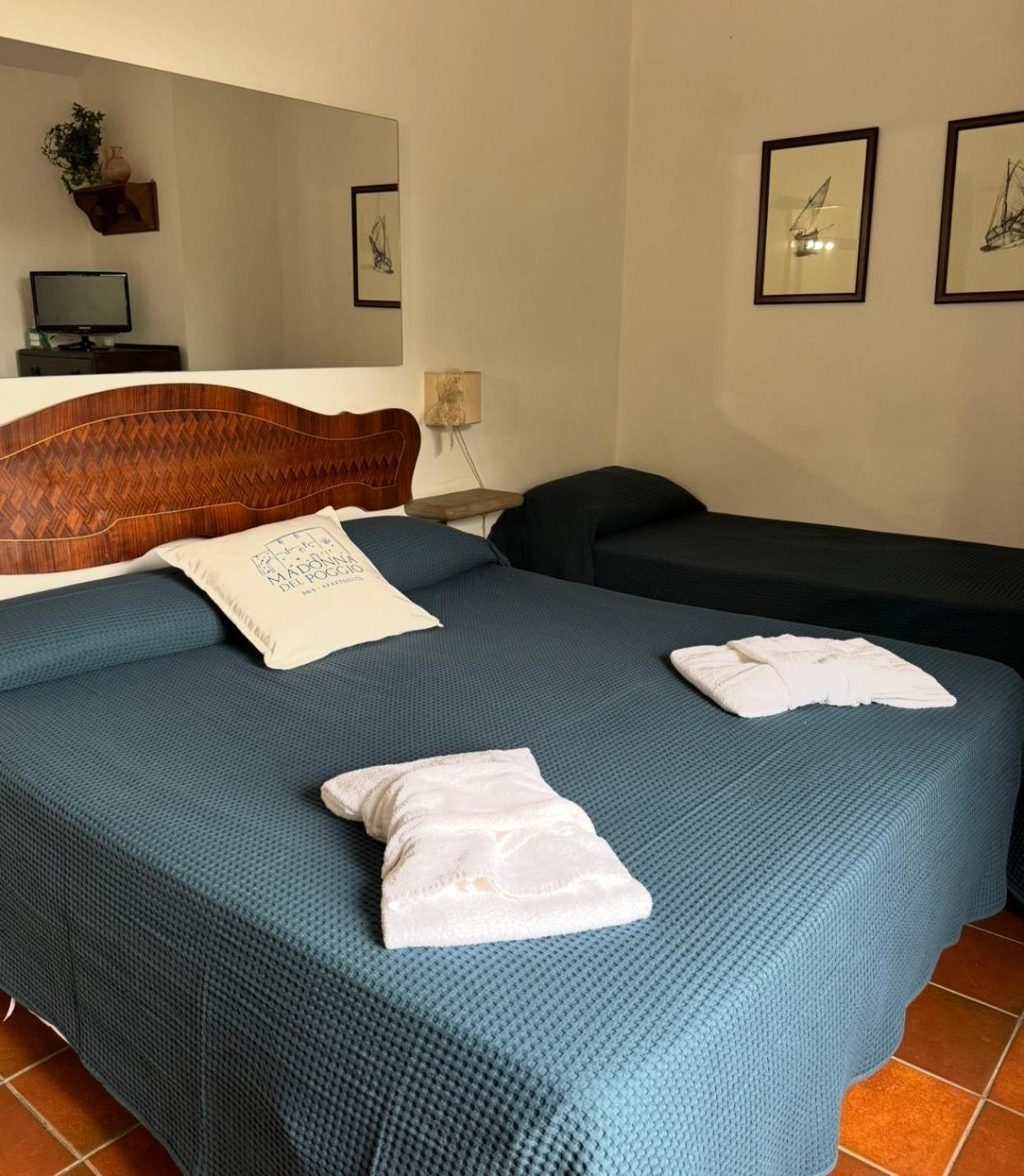 Madonna Del Poggio Cav Aparthotel Scarlino Kültér fotó