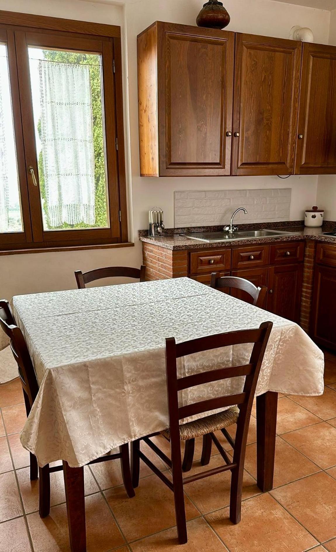 Madonna Del Poggio Cav Aparthotel Scarlino Kültér fotó