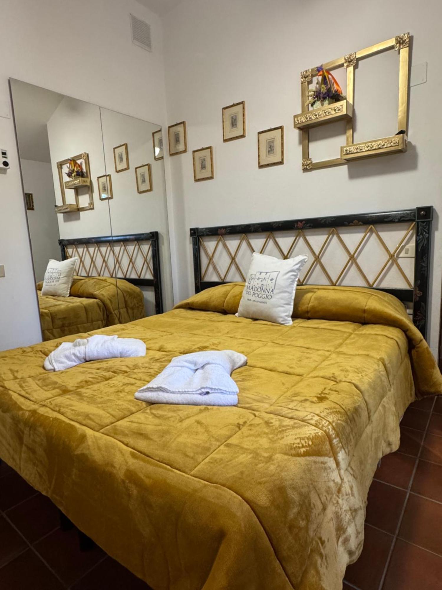 Madonna Del Poggio Cav Aparthotel Scarlino Kültér fotó